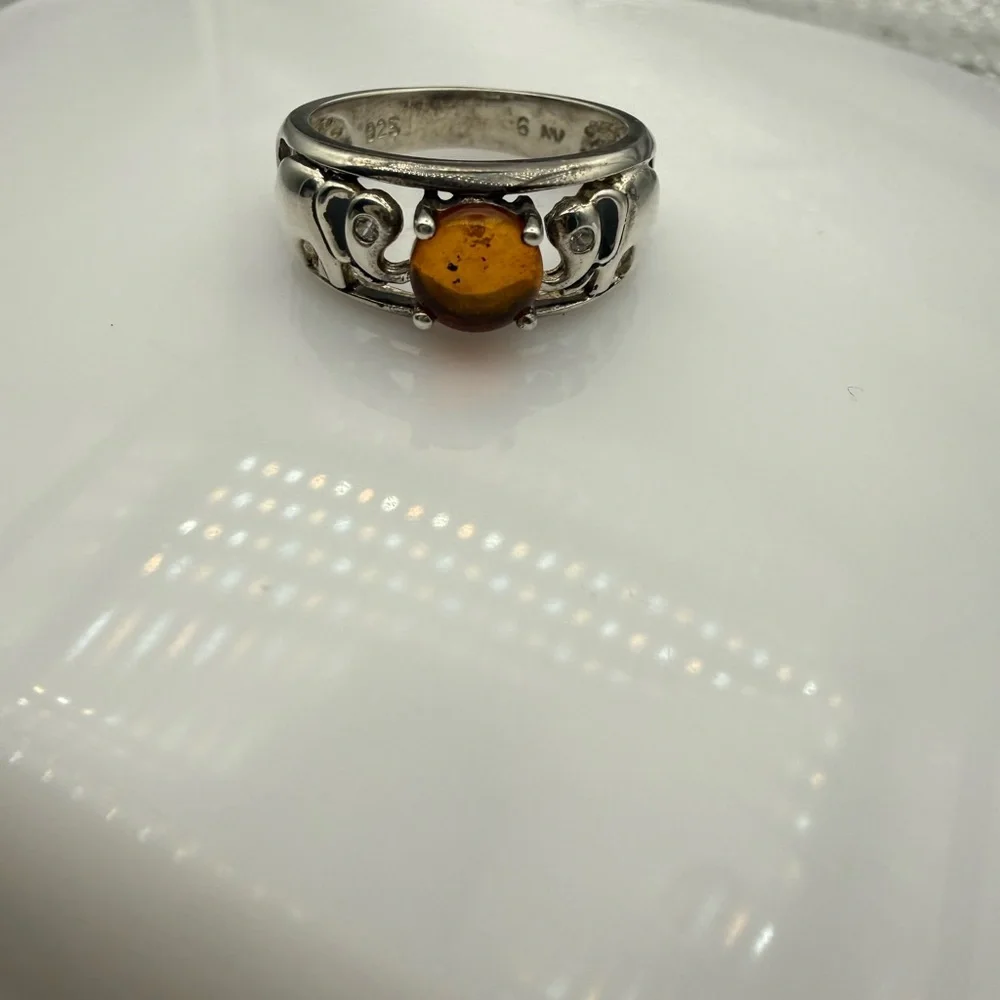 Silver stamped and signed by artisan size 6 with Amber Cabochon weight:9.16 G - Picture 5 of 7